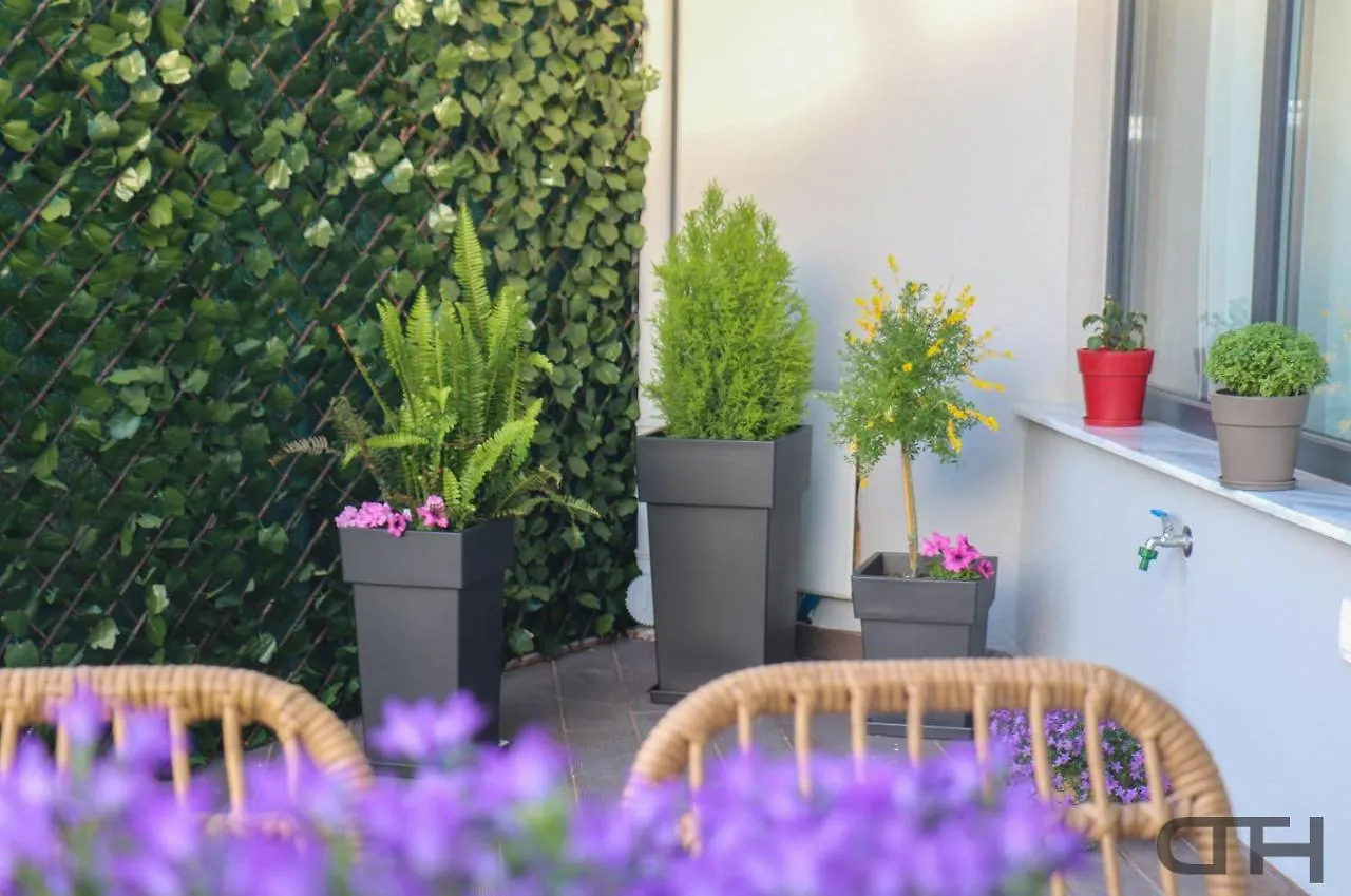 Luxury 80M2 Apartment With Balcony Downtown Thessaloniki